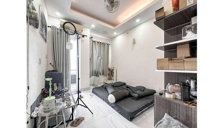 Chỉ 4.58 TỶ TL! 3Tầng/3pn HẺM Ô TÔ– GẦN CÔNG VIÊN LÀNG HOA- Gò Vấp!